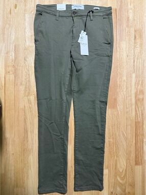 Kenneth Cole Men’s 34x32 Sage Green Slim Fit Stretch Chino Pants NWT